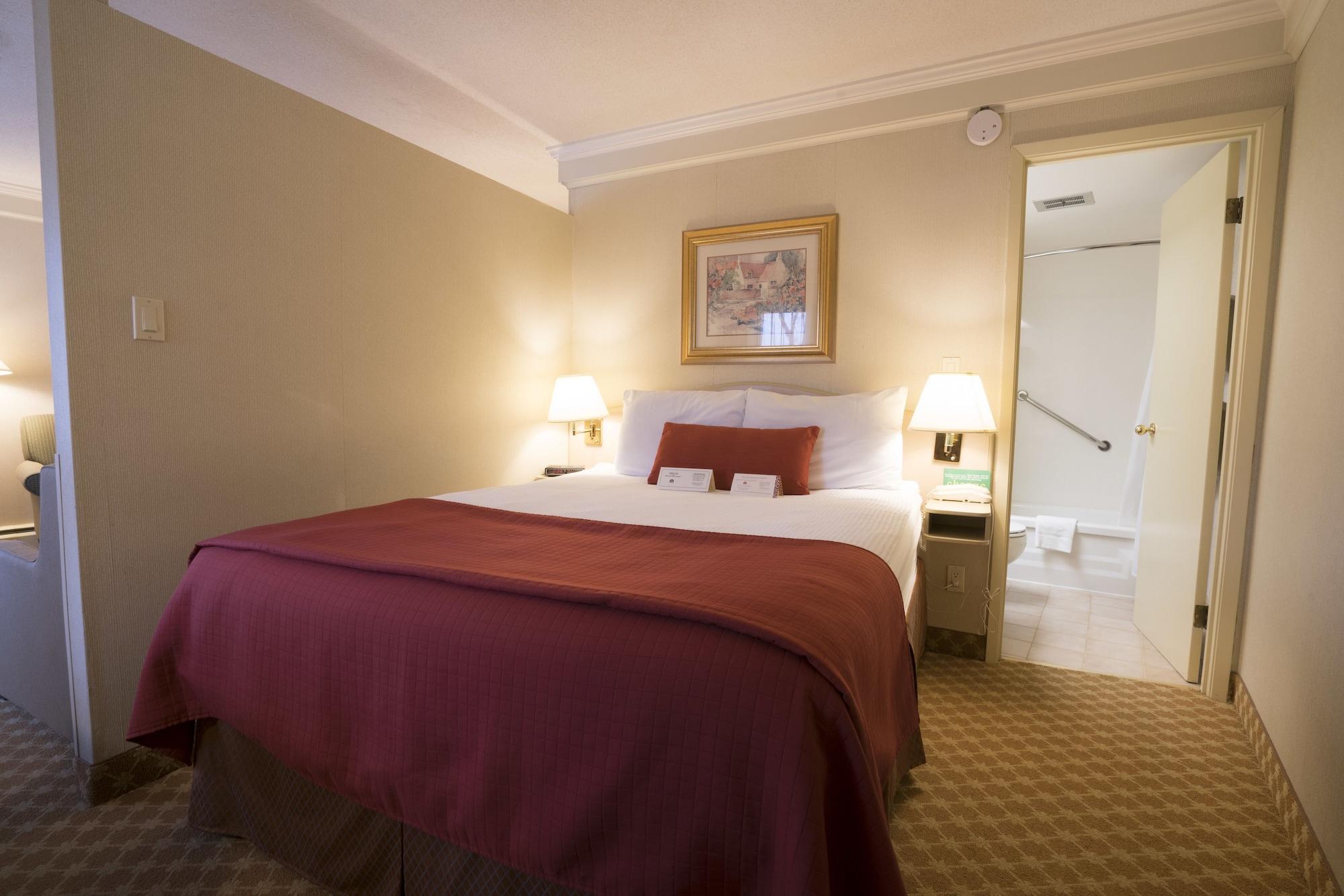 Royal Scot Hotel & Suites Victoria Exteriör bild