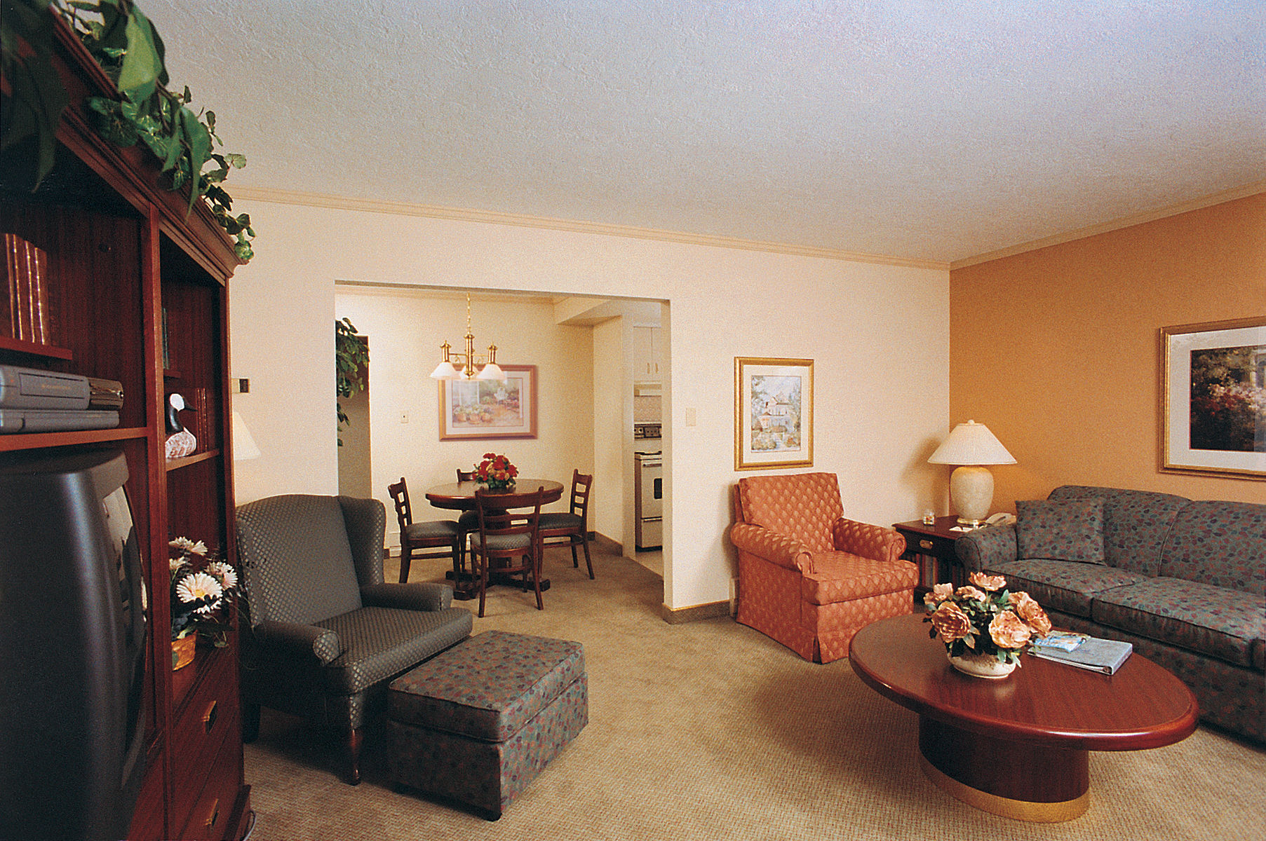 Royal Scot Hotel & Suites Victoria Exteriör bild