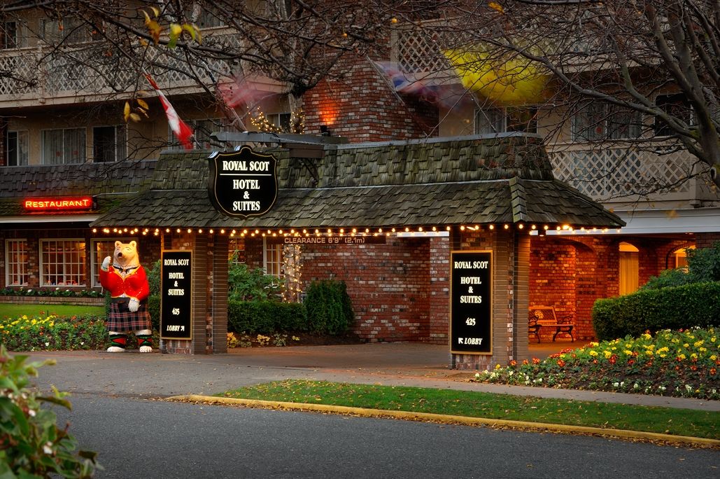 Royal Scot Hotel & Suites Victoria Exteriör bild